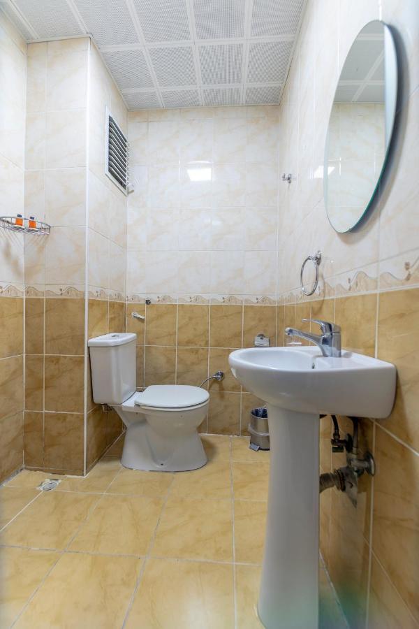 Otel Uemit Istanboel Buitenkant foto
