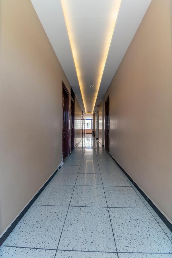Otel Uemit Istanboel Buitenkant foto