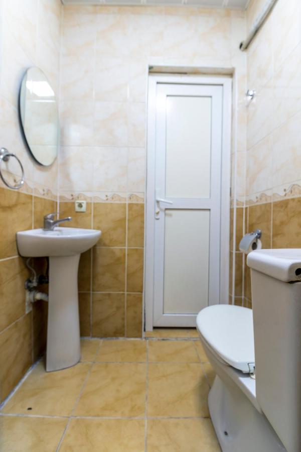 Otel Uemit Istanboel Buitenkant foto